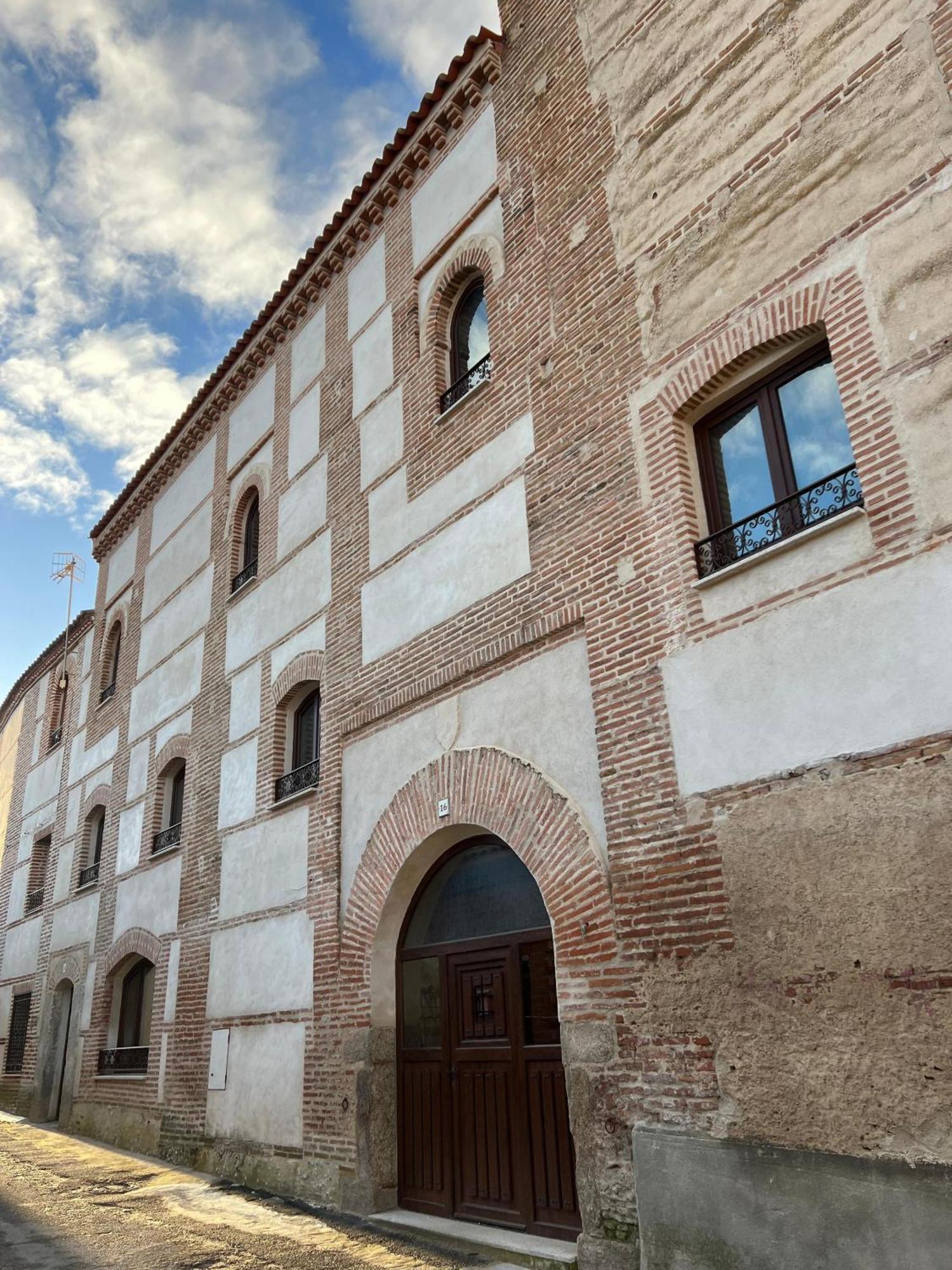 Casa Rural El Torreon Fontiveros Ngoại thất bức ảnh